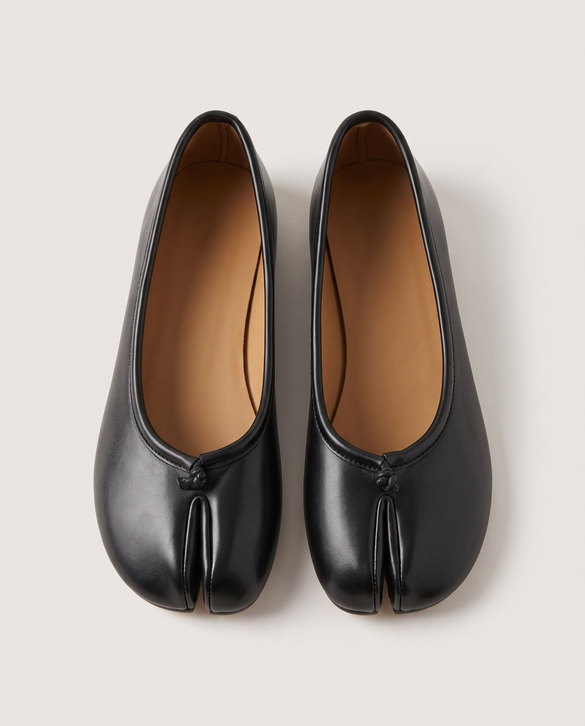 Ballerine Yubi noire, vue de dessus