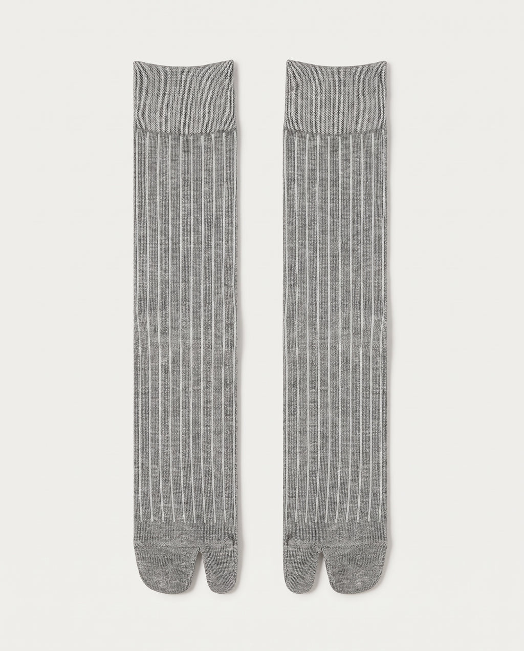 Chaussettes longues fendues grises