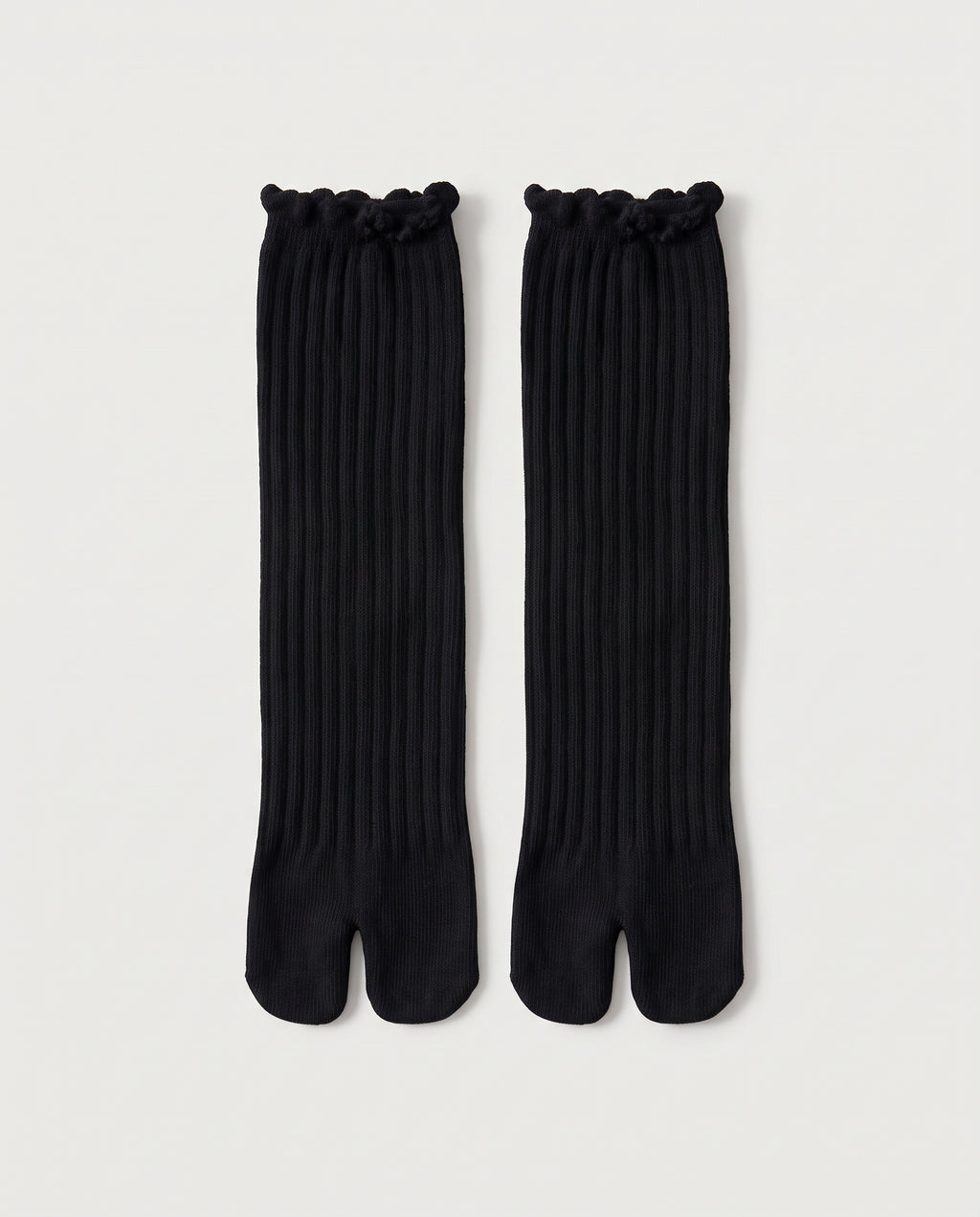 Chaussettes mi-longues fendues noires